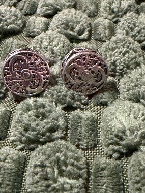 Silver Filigree Round Stud Earrings - Women Jewelry